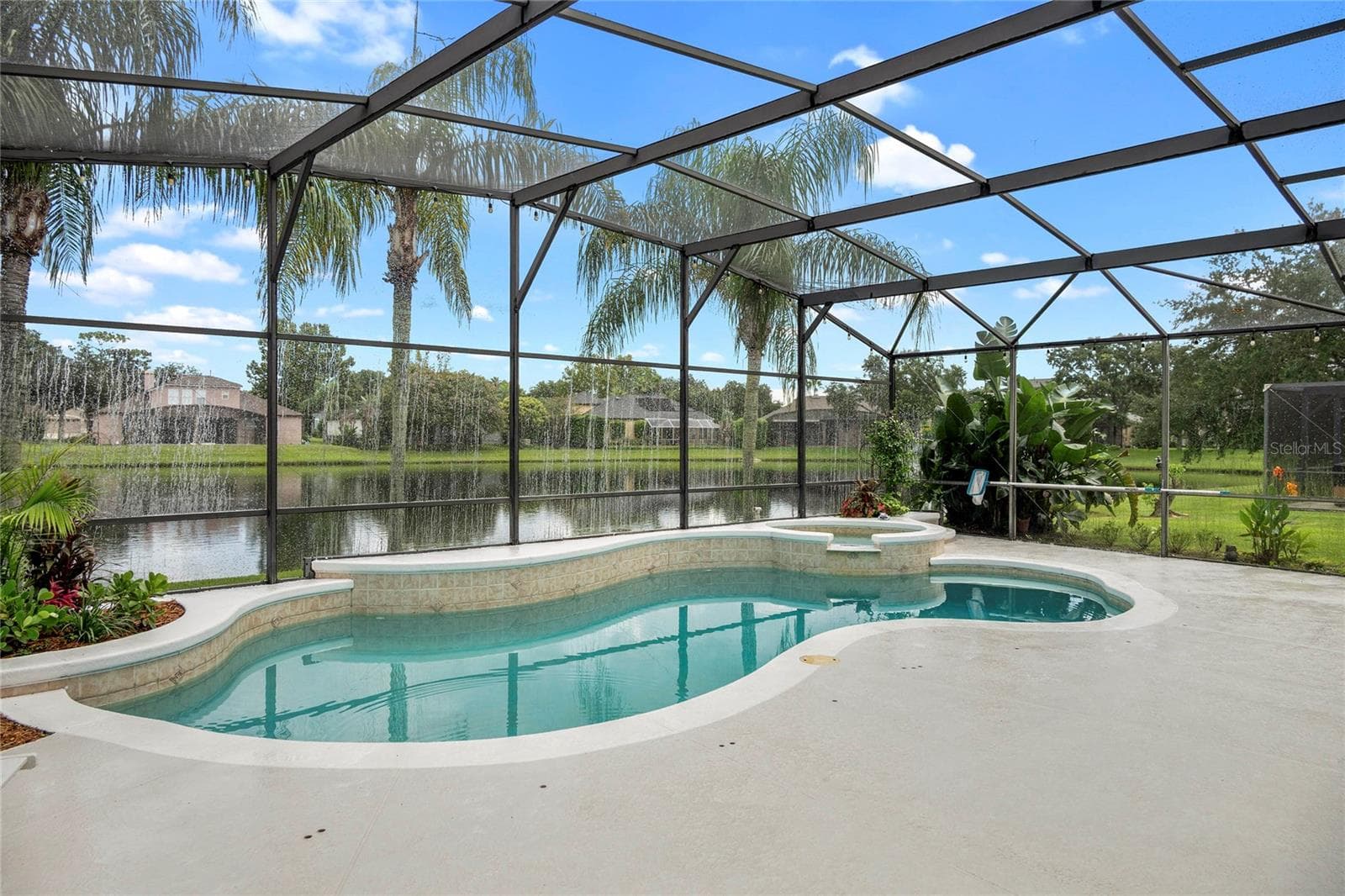 super duper pool and spa, freshly painted deck - 2848 ALOMA LAKE RUN, OVIEDO