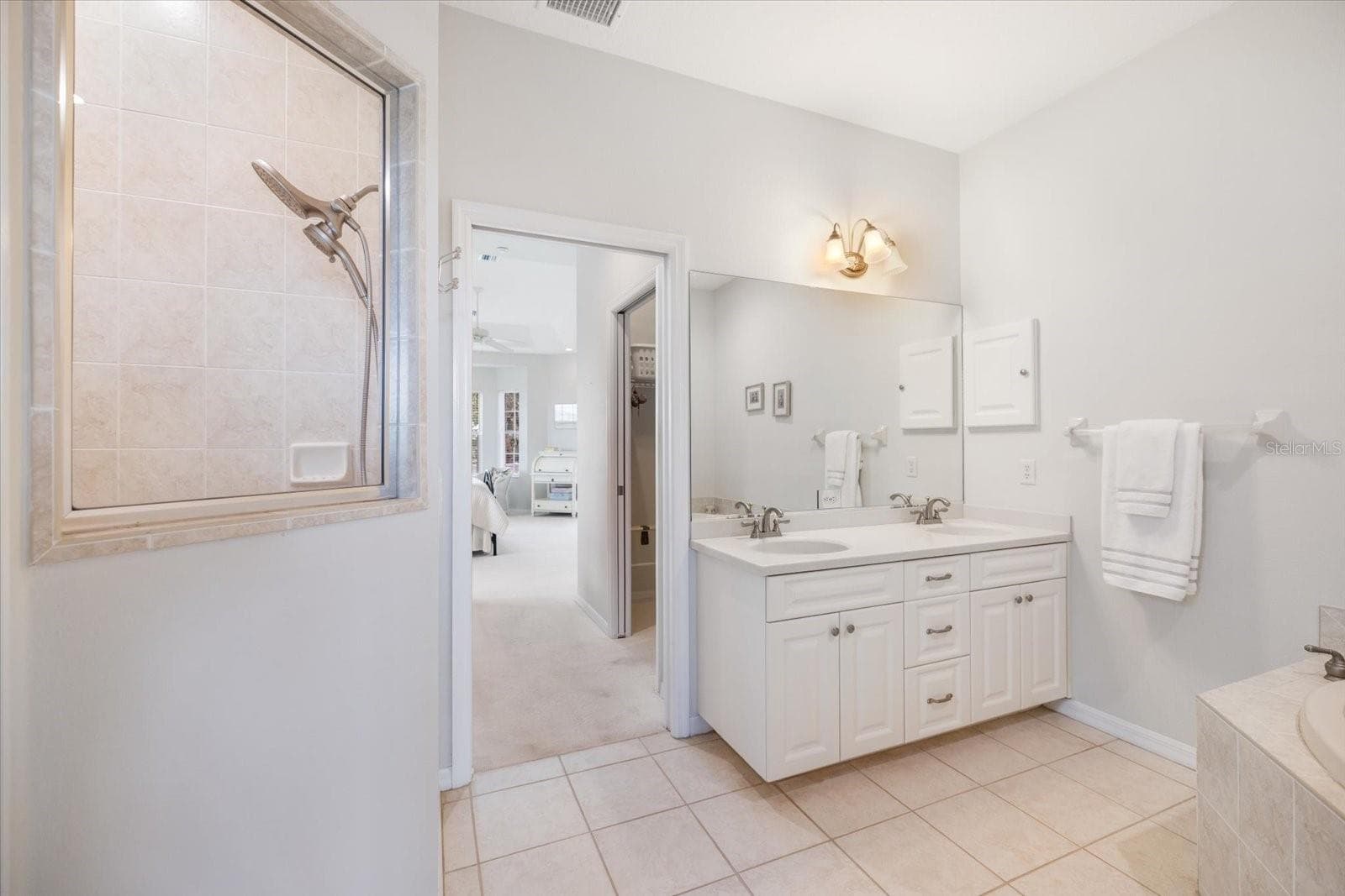 Single Family Residence at 9181 LAKE DR, ENGLEWOOD, photo 23 of 48