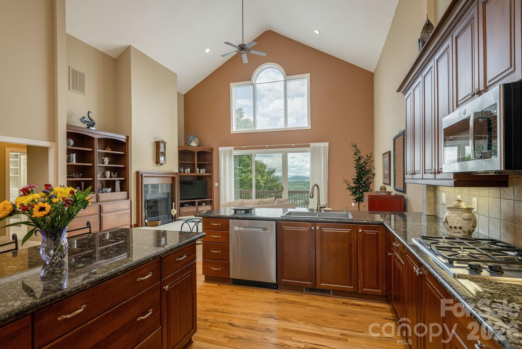 Townhouse at 20 N Mission Hills Court, Mills River, photo 18 of 39