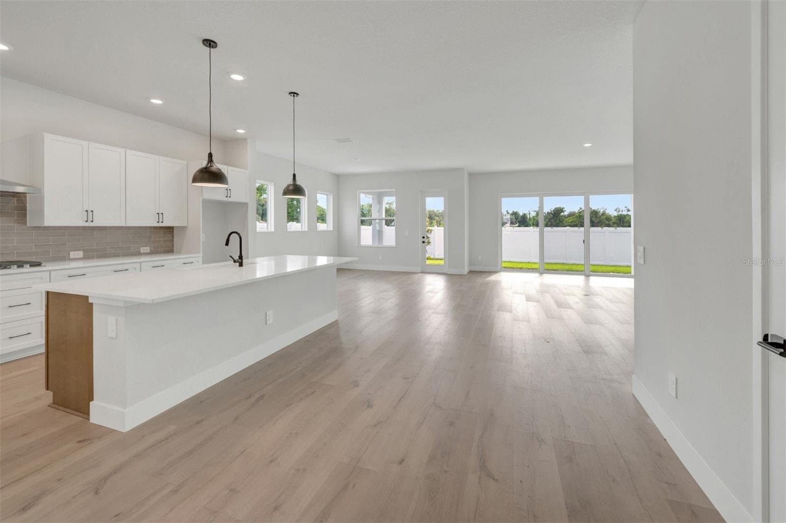 Kitchen - 6823 HERON MEADOW DR, SARASOTA