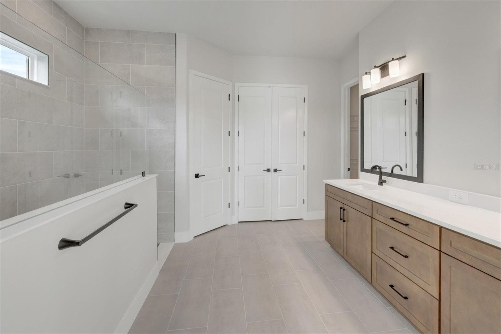 Owner's Bath - 6823 HERON MEADOW DR, SARASOTA