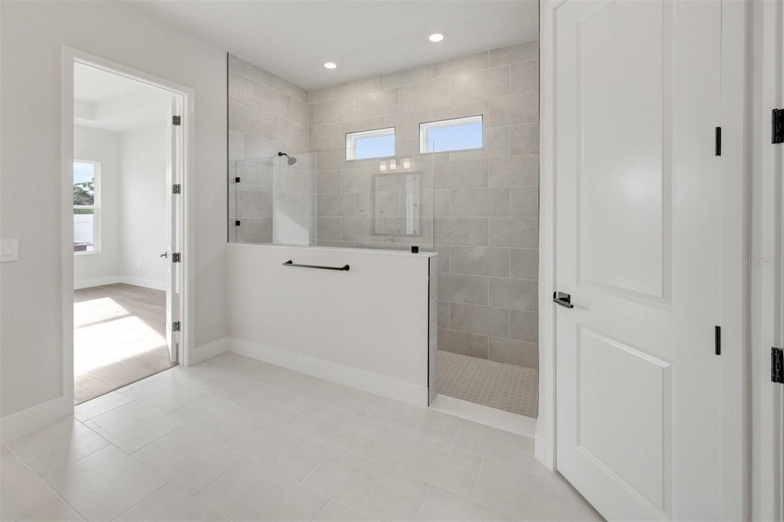 Owner's Bath - 6823 HERON MEADOW DR, SARASOTA