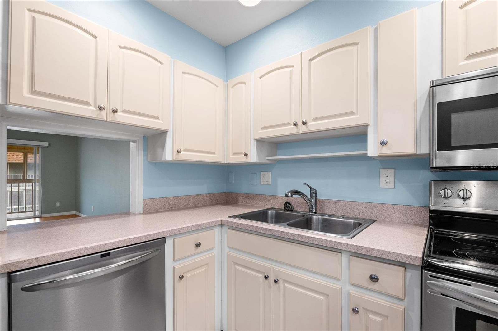 Kitchen - 1310 GLEN OAKS DR E #383E, SARASOTA