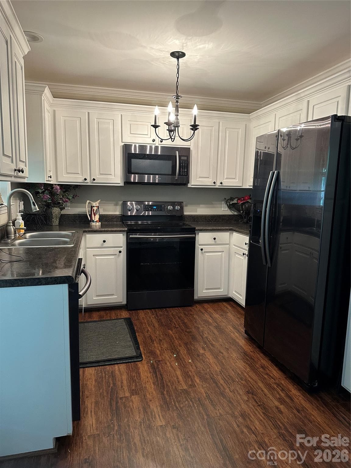 Single Family Residence at 33 Railroad Avenue, York, photo 7 of 18