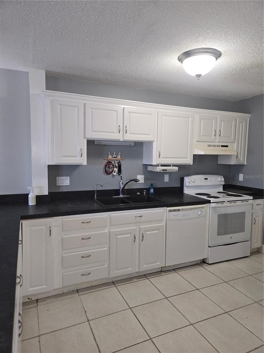 Condominium at 6400 46TH AVE N #305, KENNETH CITY, photo 6 of 16