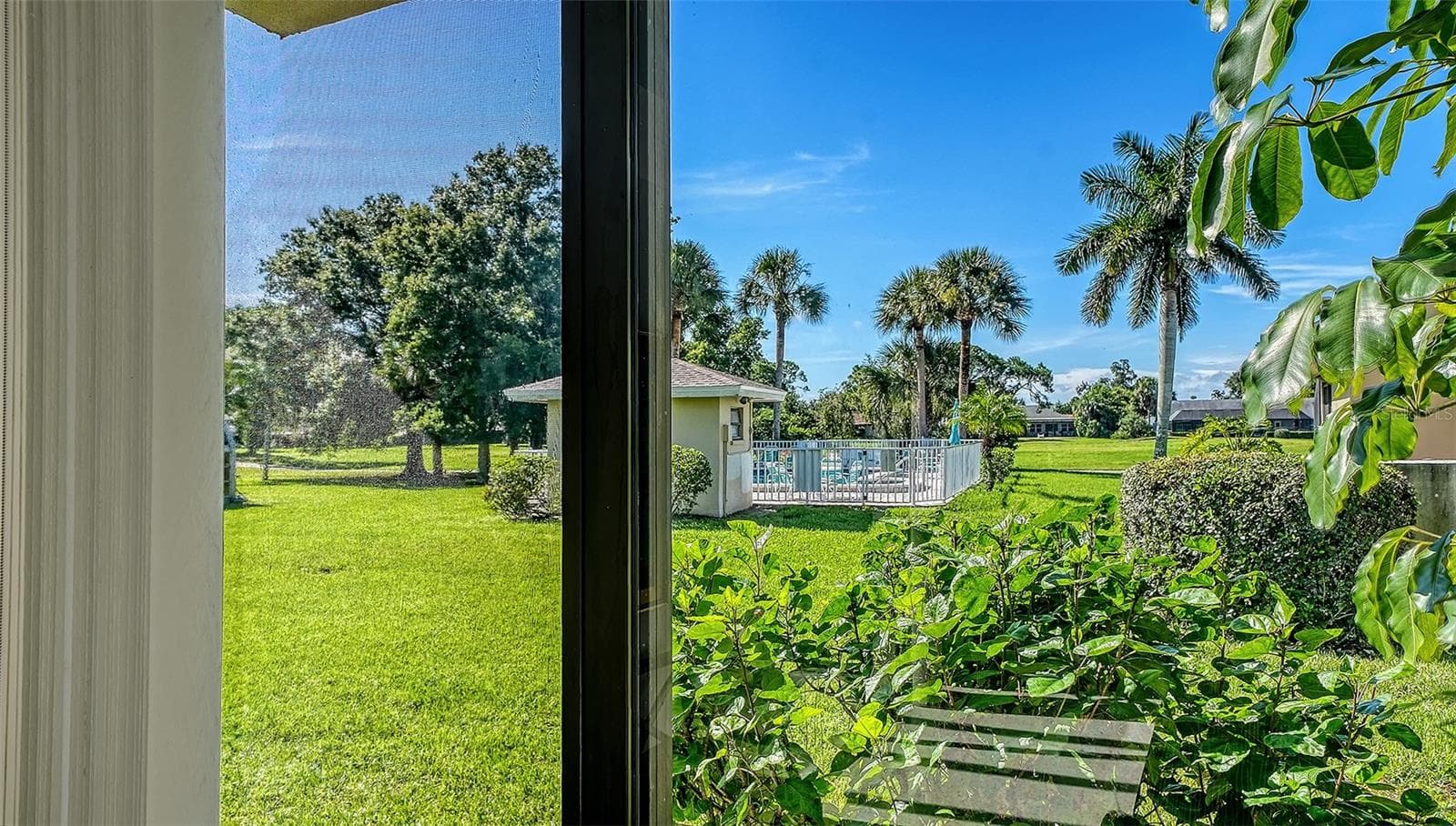 Condominium at 2761 HORSESHOE CT #Q4, SARASOTA, photo 7 of 61