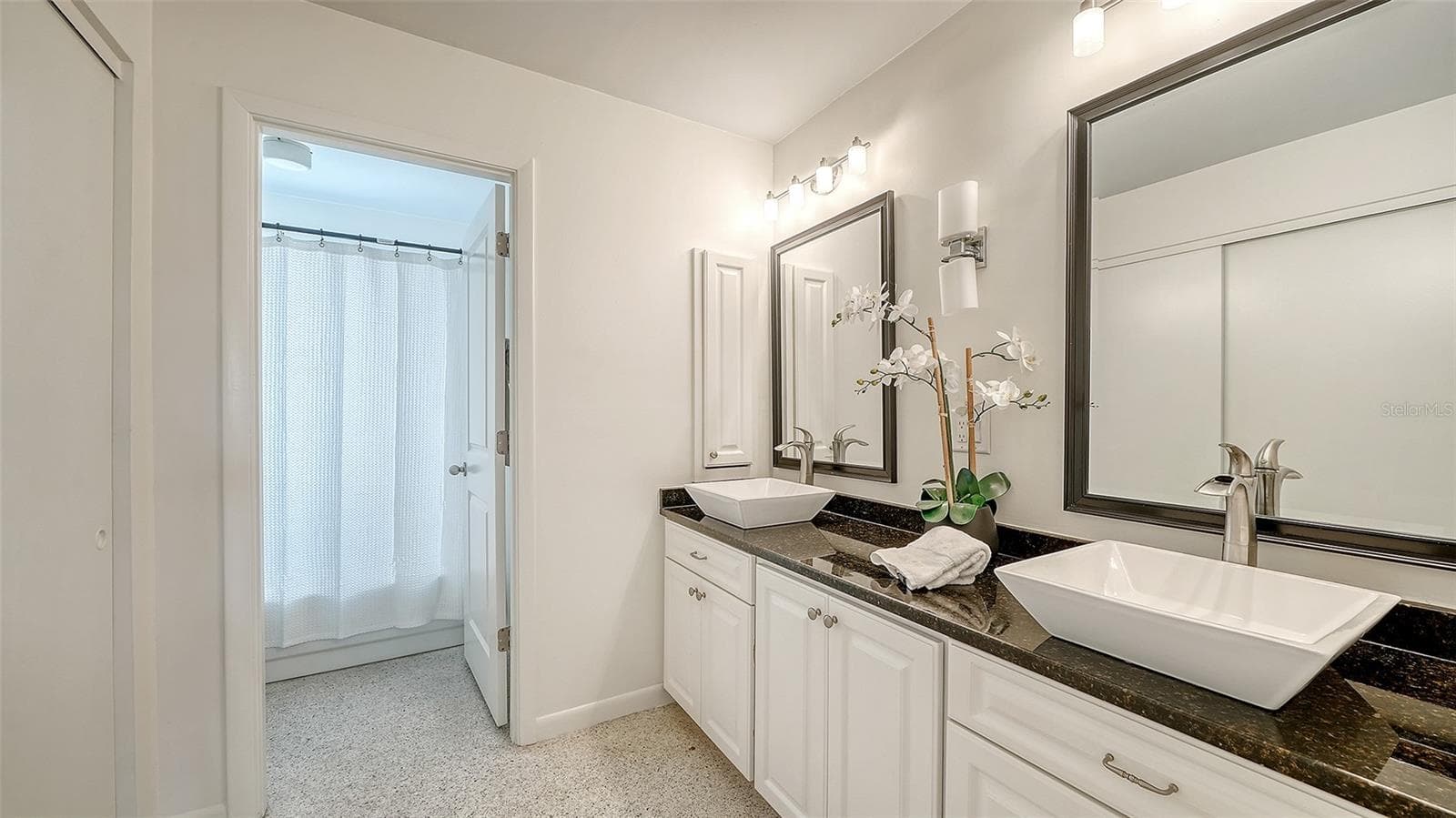 Condominium at 2761 HORSESHOE CT #Q4, SARASOTA, photo 21 of 61