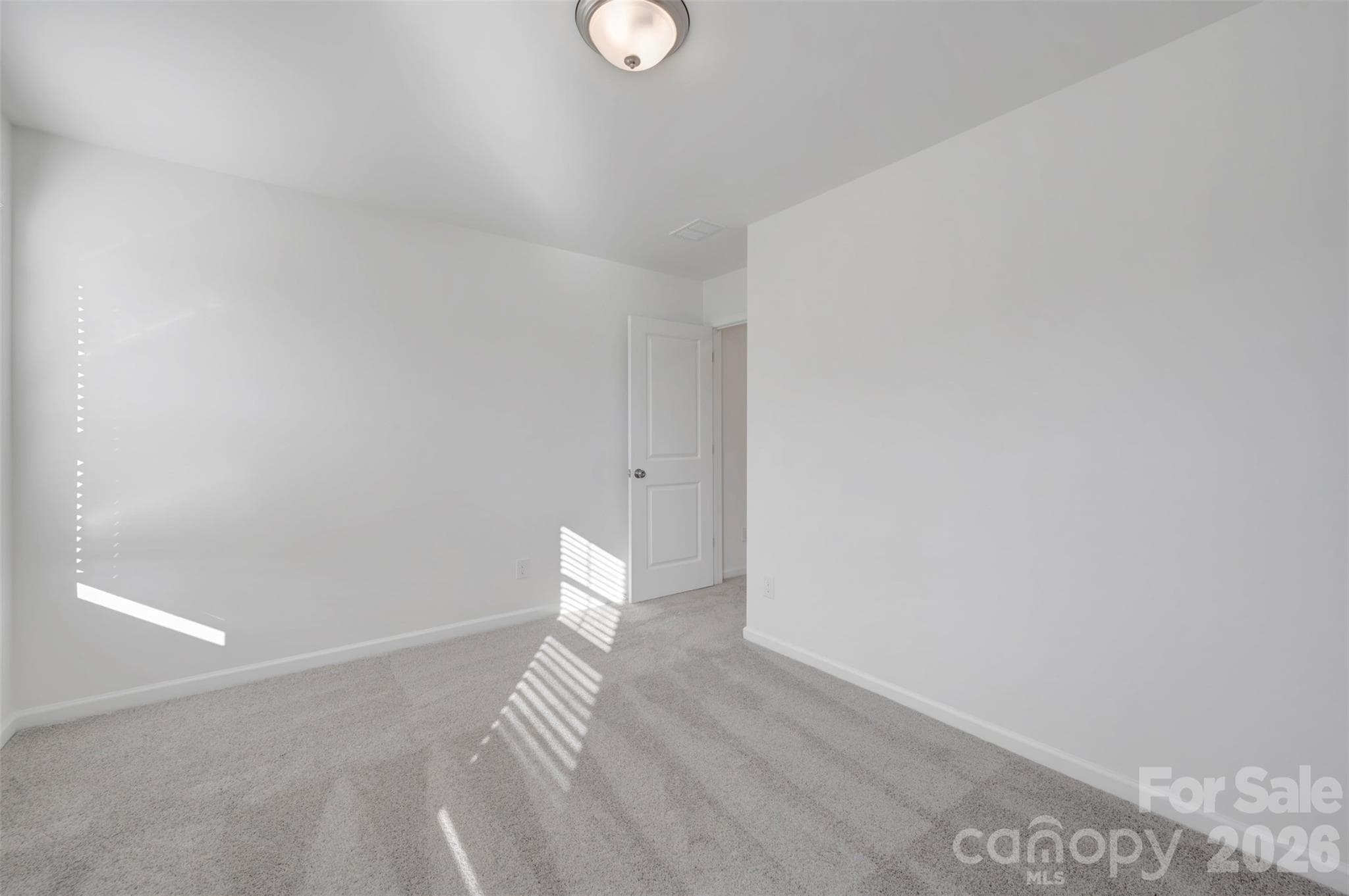 Secondary bedroom - 1358 Fremont Drive, Wingate