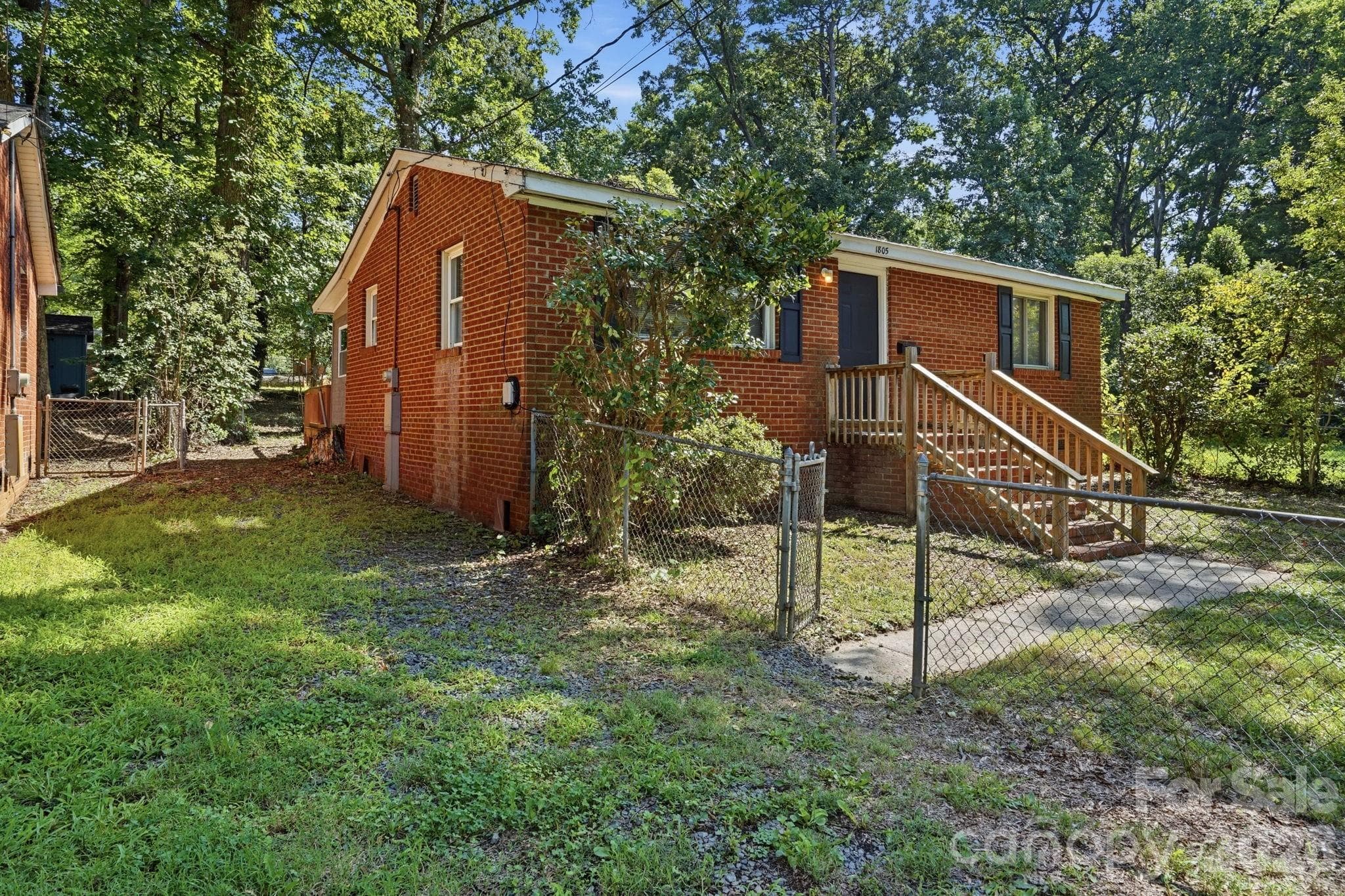 Single Family Residence at 1805 Purser Drive, Charlotte, photo 2 of 23
