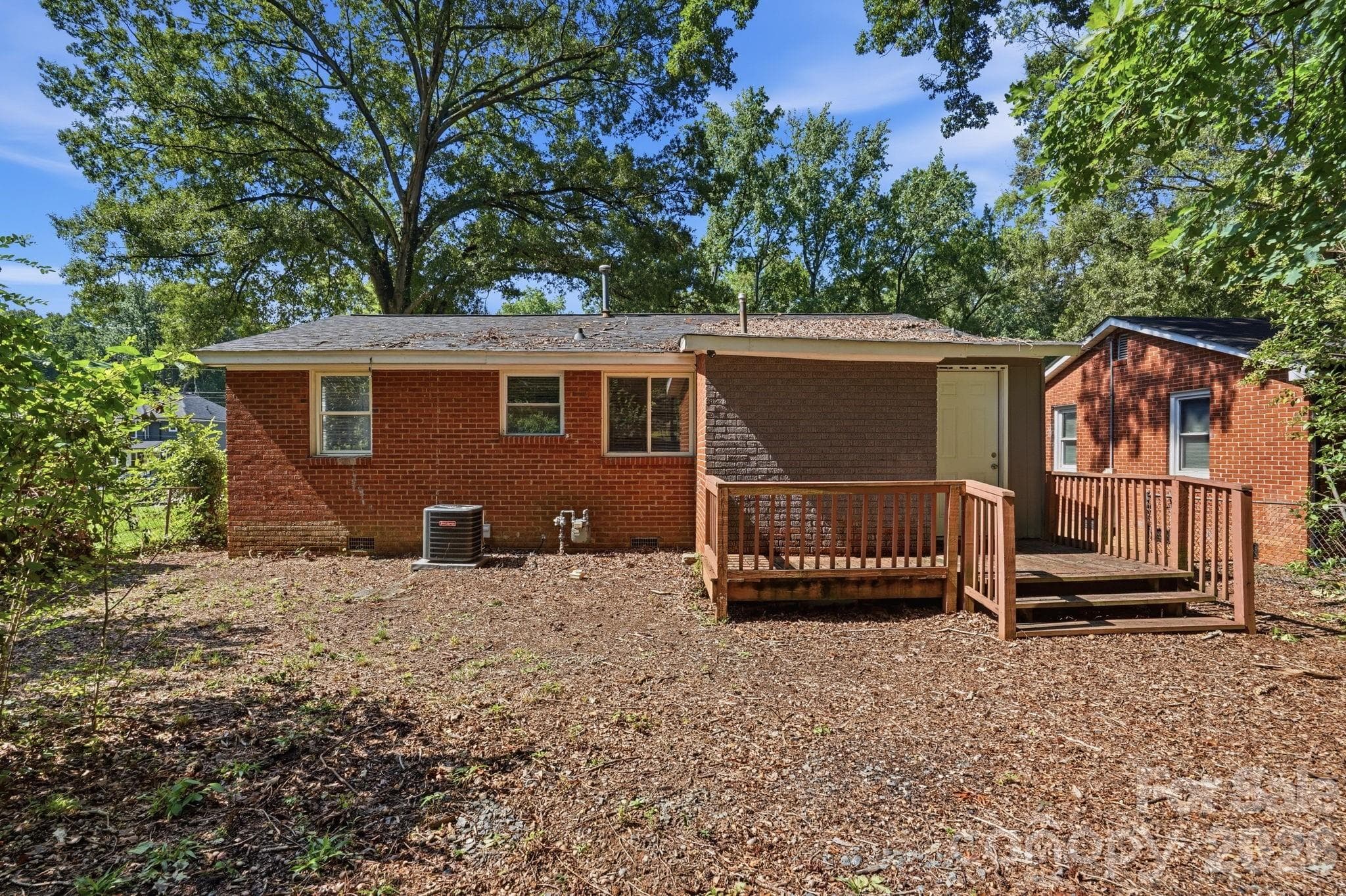 Single Family Residence at 1805 Purser Drive, Charlotte, photo 20 of 23