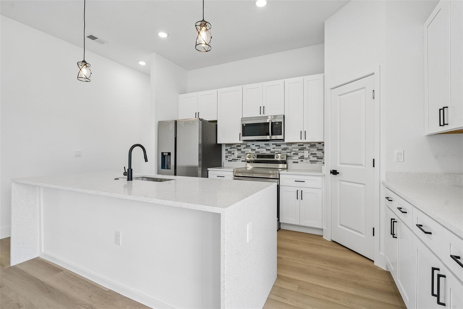 Single Family Residence at 6207 SW 128TH STREET RD, OCALA, photo 12 of 33