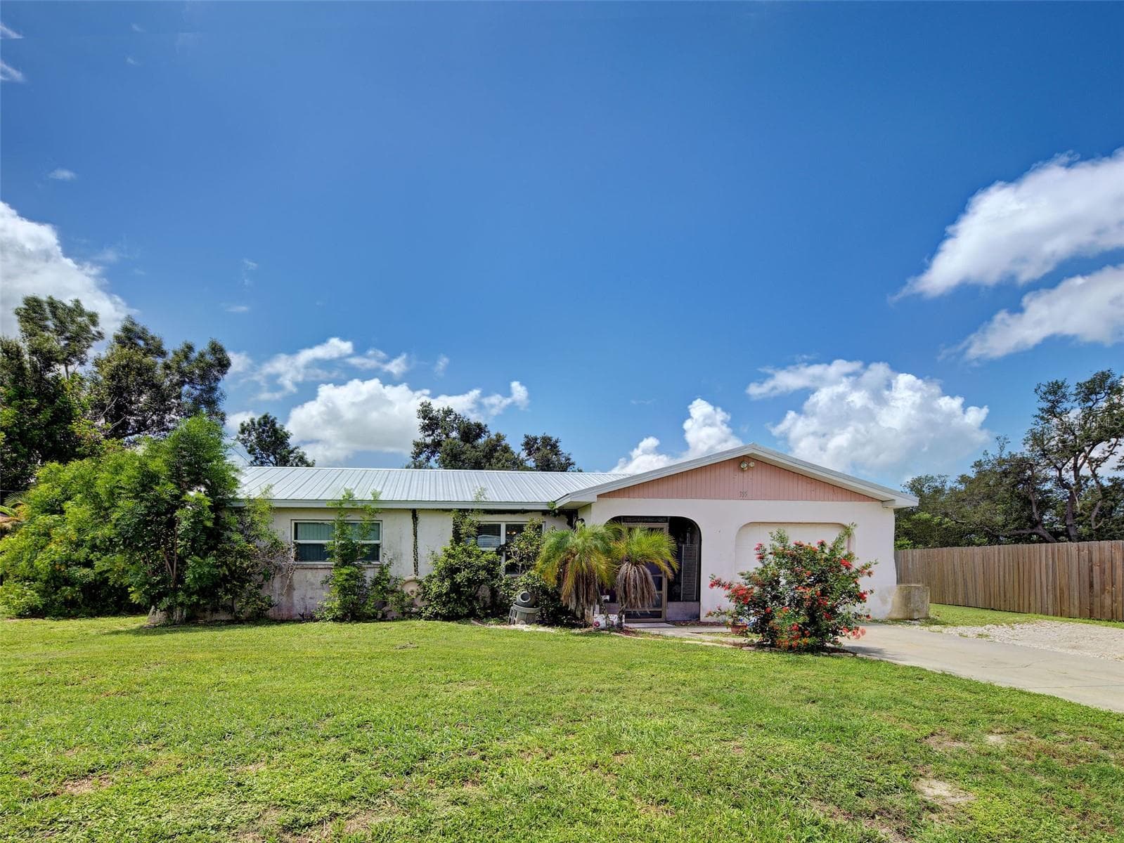 Single Family Residence at 355 TRINITY RD, VENICE, photo 3 of 38