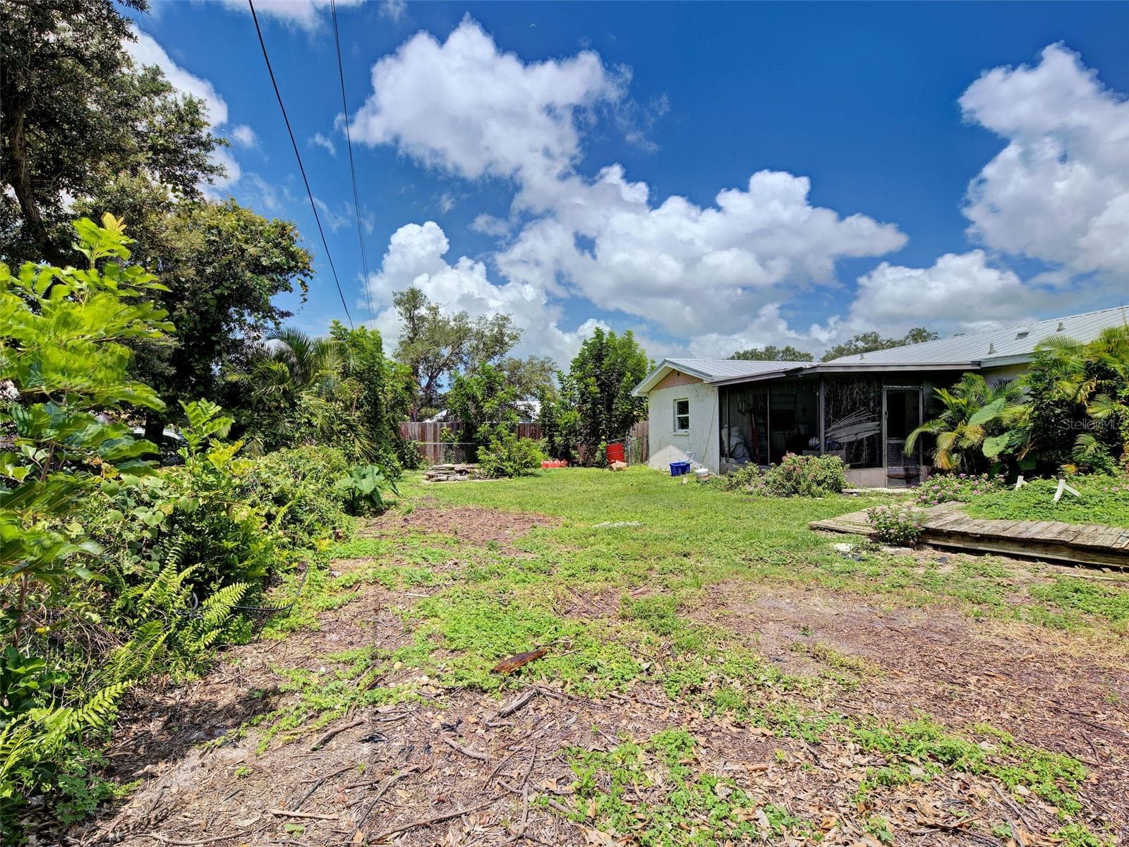 Single Family Residence at 355 TRINITY RD, VENICE, photo 11 of 38