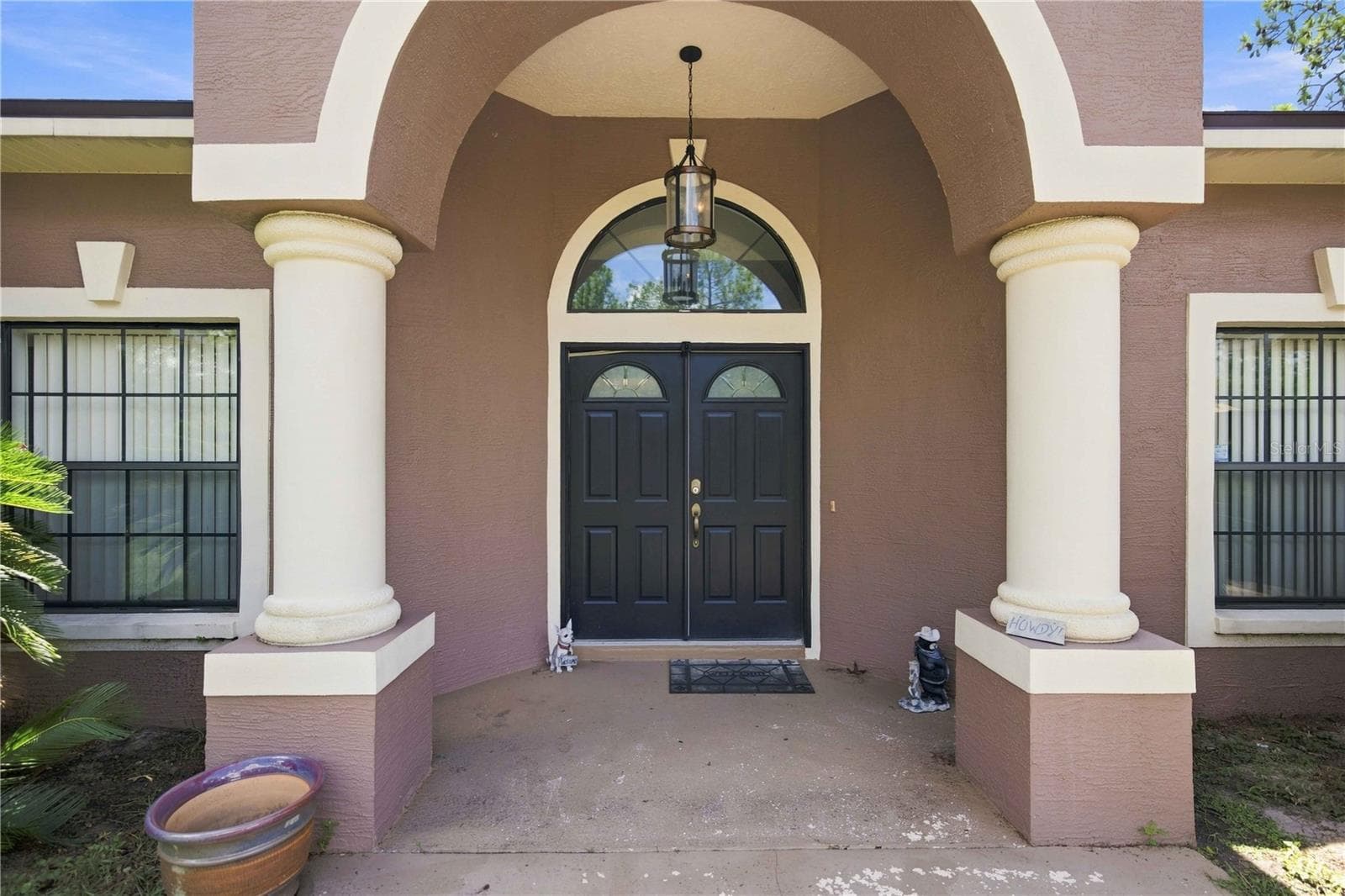 Single Family Residence at 4710 W MUSTANG BLVD, BEVERLY HILLS, photo 9 of 40