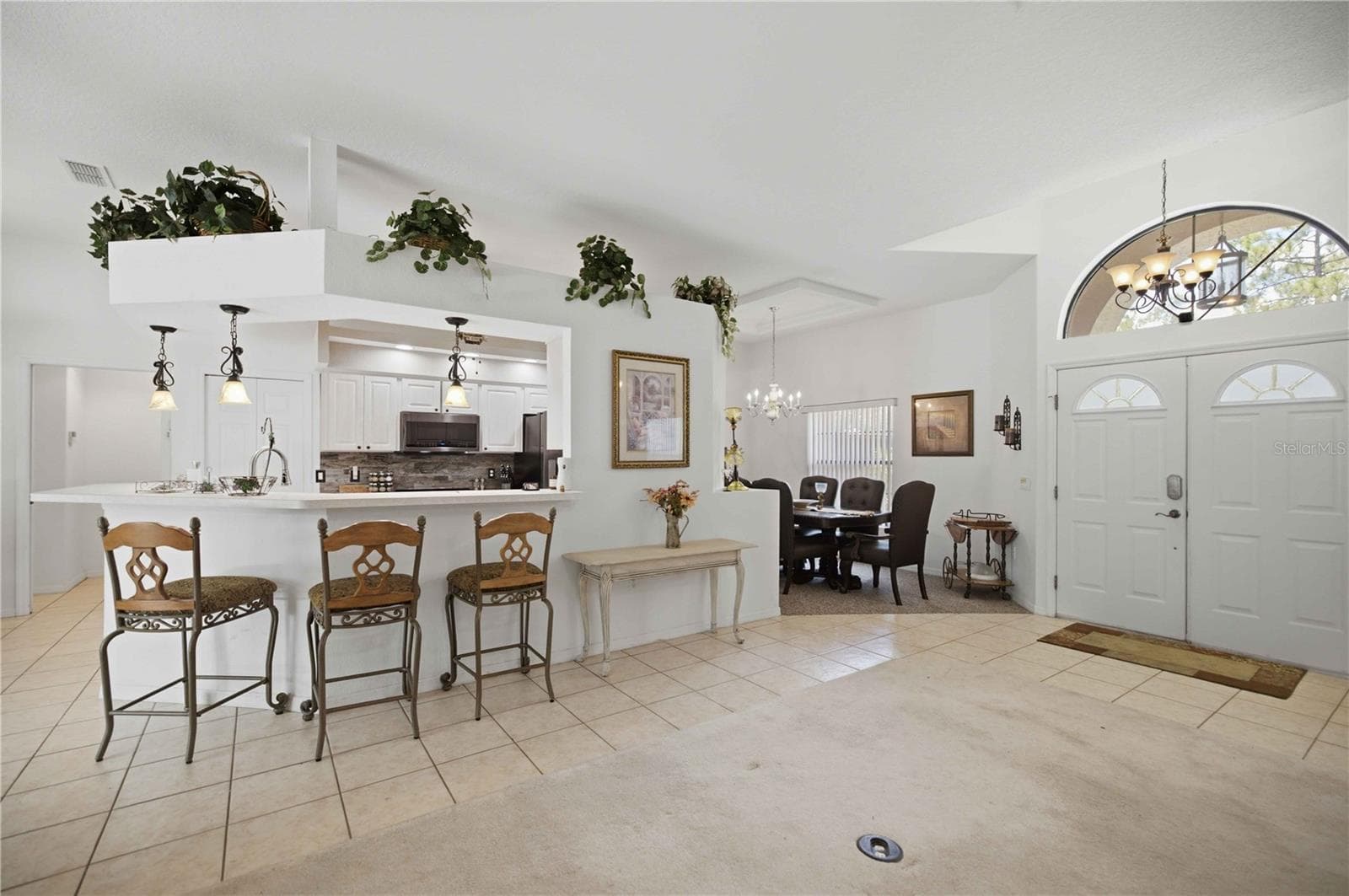 Single Family Residence at 4710 W MUSTANG BLVD, BEVERLY HILLS, photo 10 of 40
