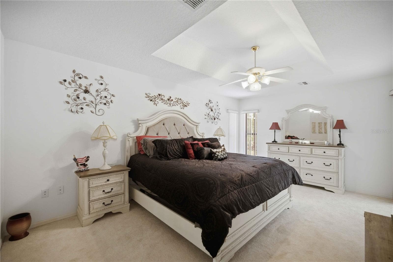 Single Family Residence at 4710 W MUSTANG BLVD, BEVERLY HILLS, photo 19 of 40