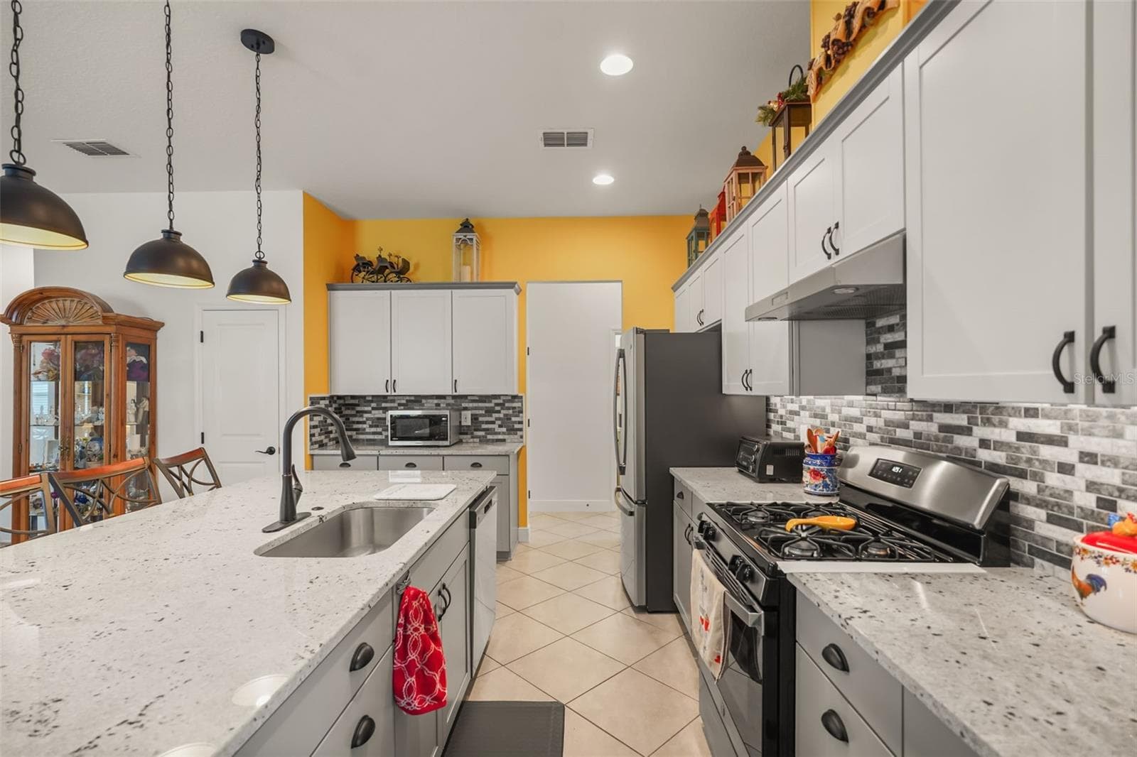 Villa at 1667 KEY BAY TRL, KISSIMMEE, photo 9 of 45