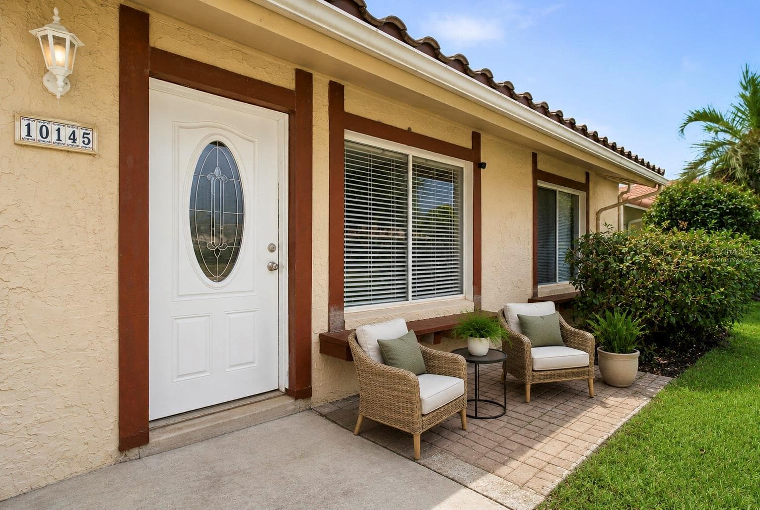 Virtually Staged - 10145 BLUFF CT, ORLANDO