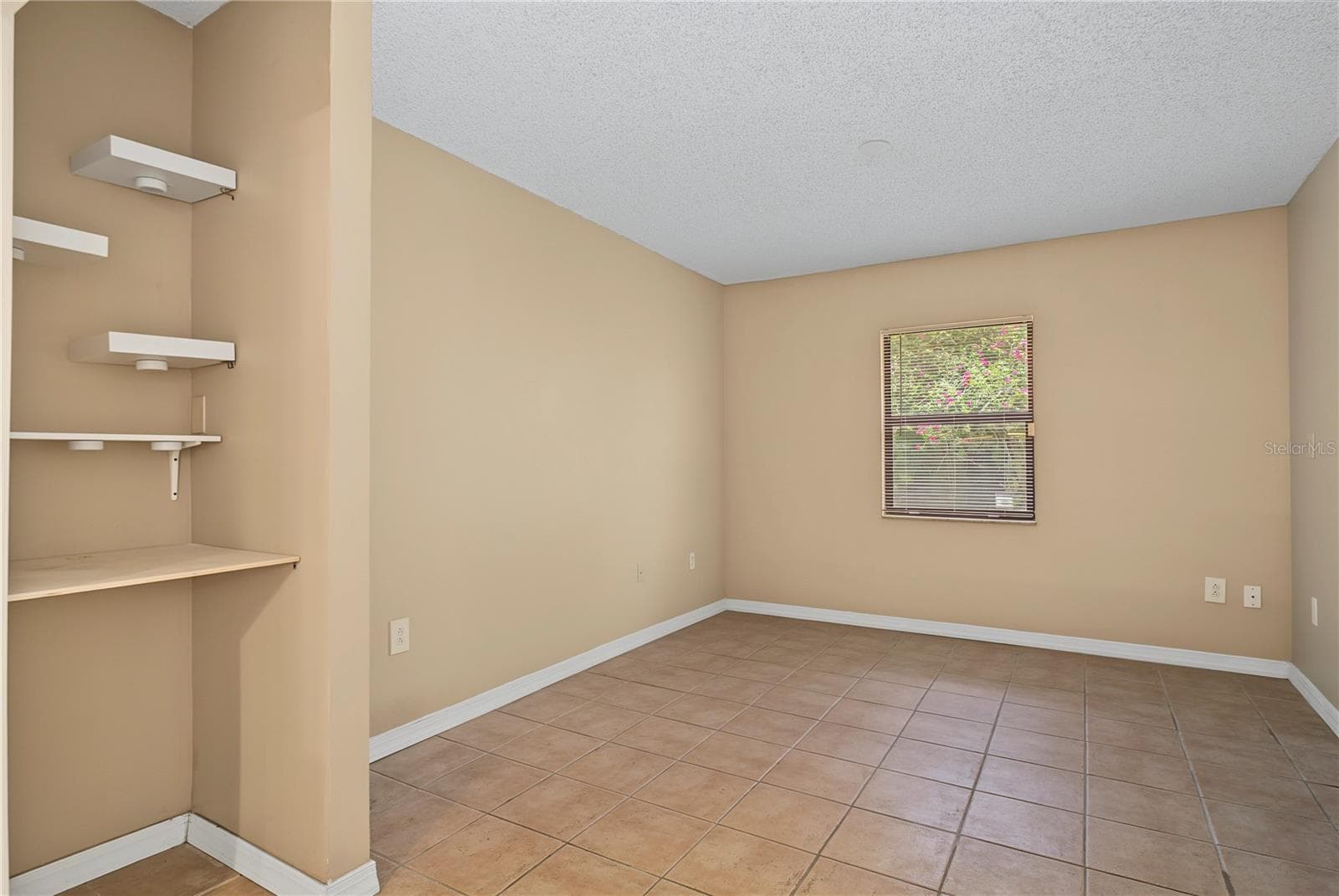 Single Family Residence at 10145 BLUFF CT, ORLANDO, photo 13 of 46
