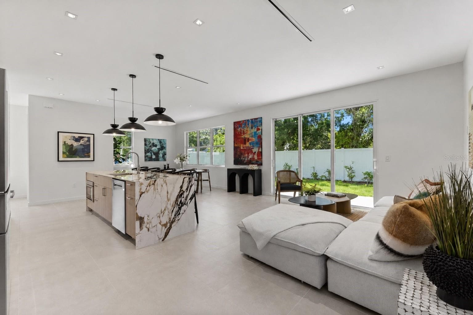 Single Family Residence at 668 NEWTON AVE S, ST PETERSBURG, photo 5 of 28