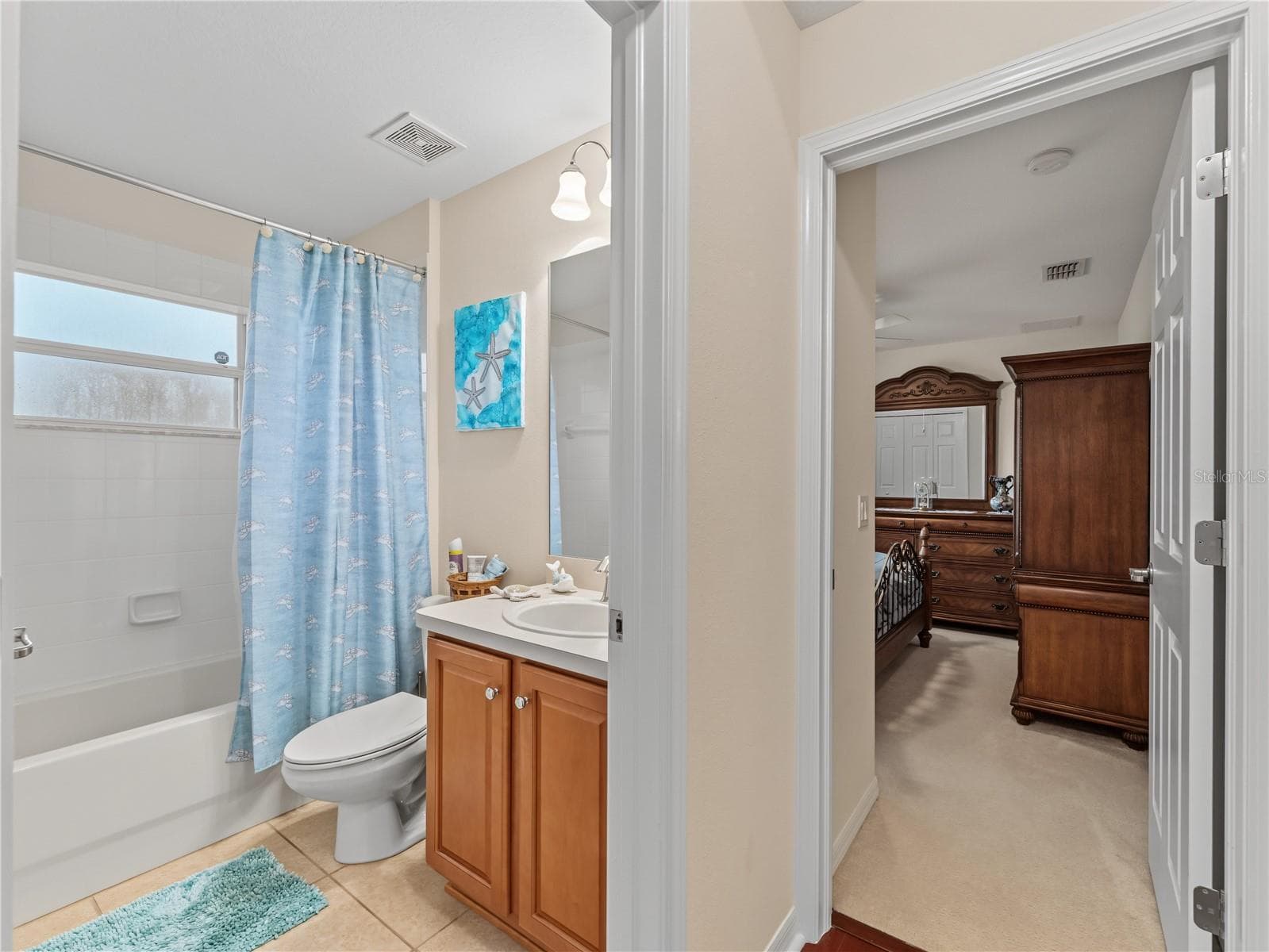 Single Family Residence at 11916 HERITAGE POINT DR, HUDSON, photo 10 of 40