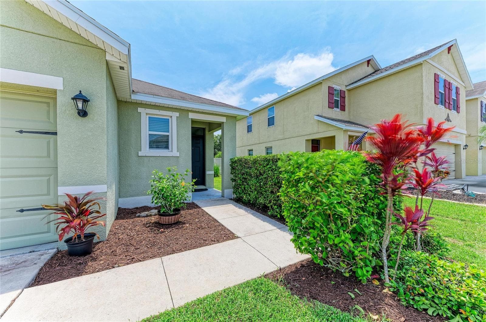 Single Family Residence at 4546 LINDEVER LN, PALMETTO, photo 2 of 75