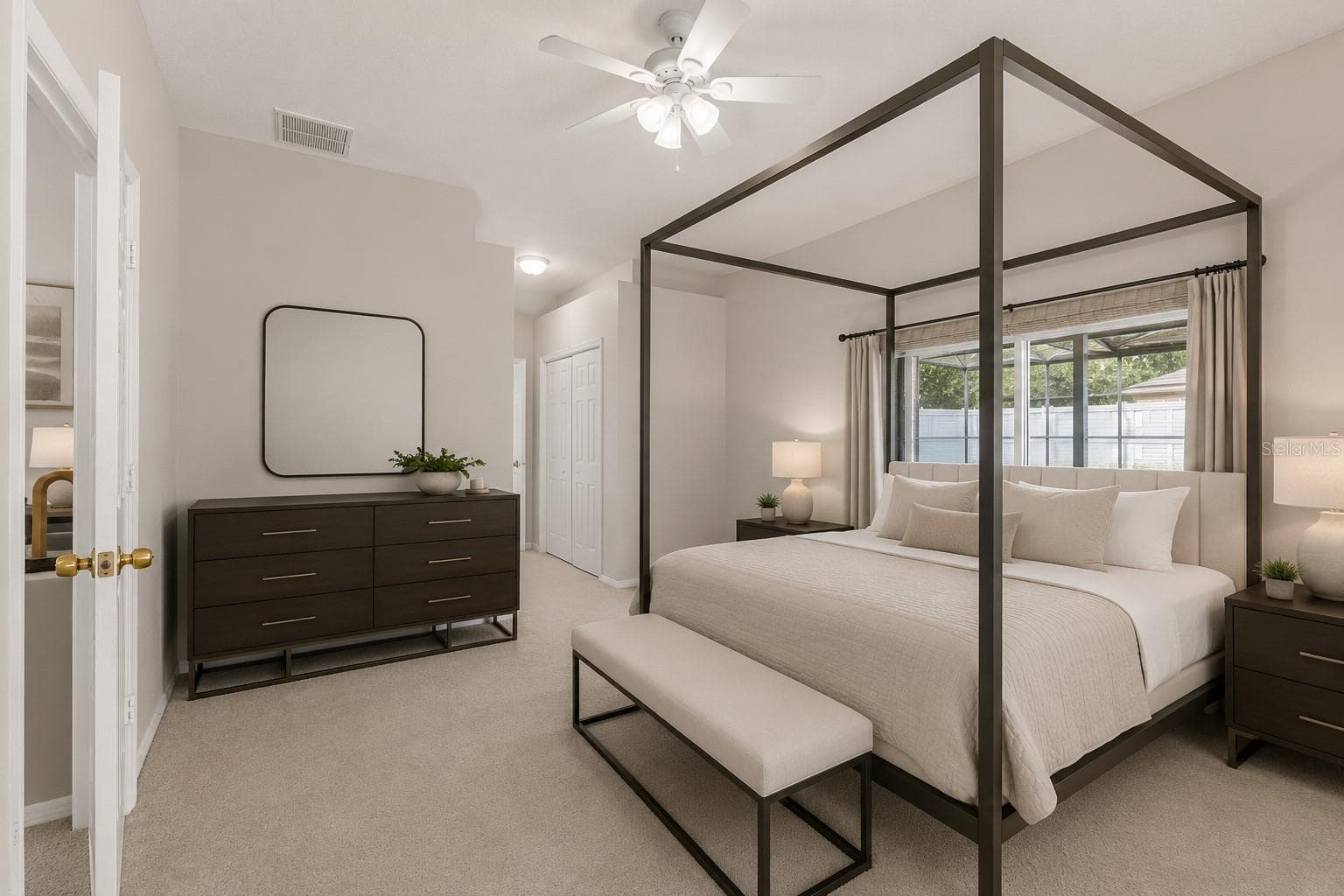 Modern-Digital Staging - 4814 PORTOBELLO CIR, VALRICO