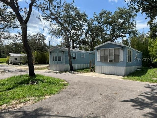 Park models - 39849 STATE ROAD 575, DADE CITY