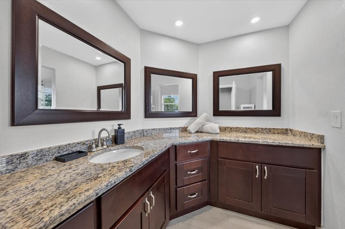 Single Family Residence at 100 MATISSE CIR W, NOKOMIS, photo 7 of 47