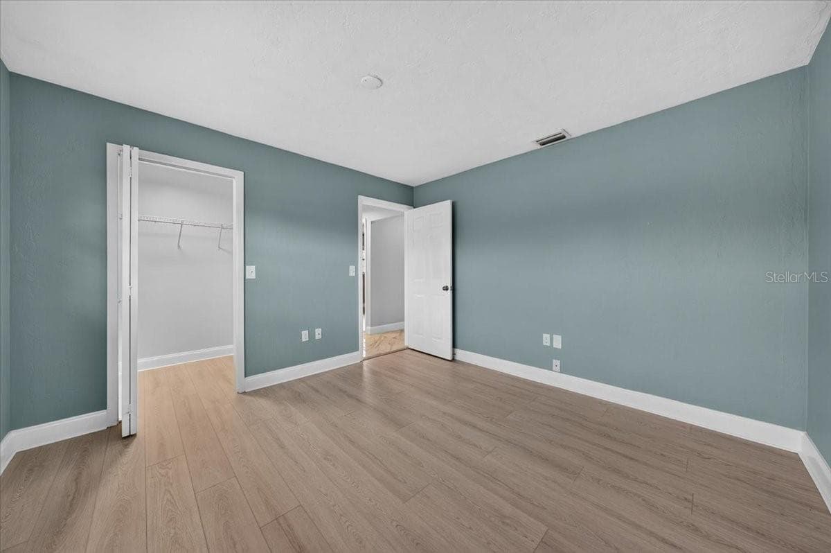 Single Family Residence at 100 MATISSE CIR W, NOKOMIS, photo 30 of 47