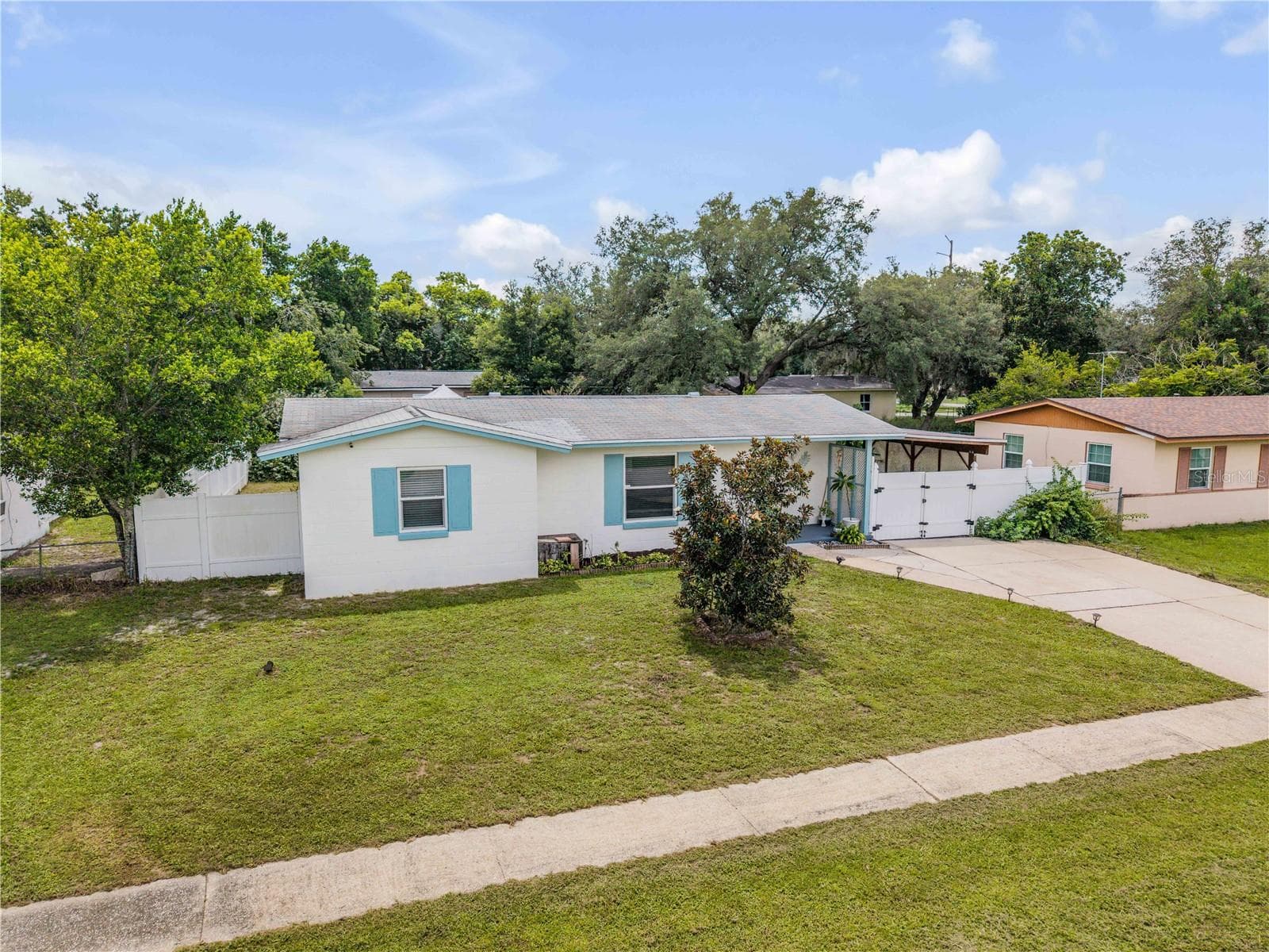 Single Family Residence at 2417 ADAMS AVE, DELTONA, photo 5 of 23