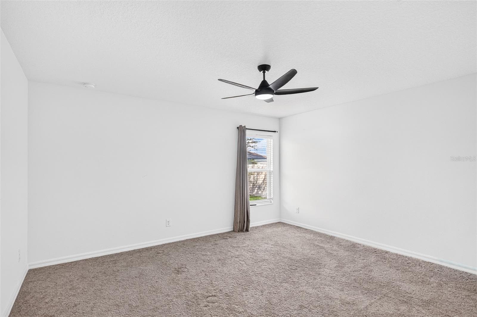 Single Family Residence at 334 BEGONIA CT, POINCIANA, photo 20 of 42