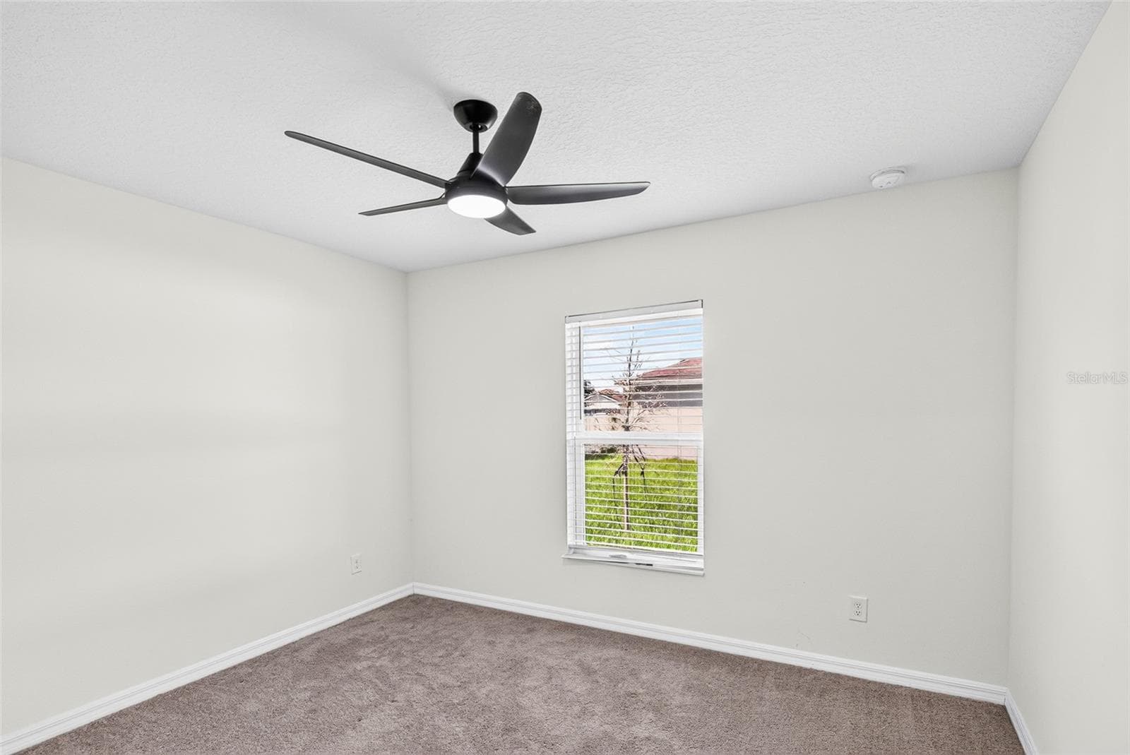 Single Family Residence at 334 BEGONIA CT, POINCIANA, photo 22 of 42