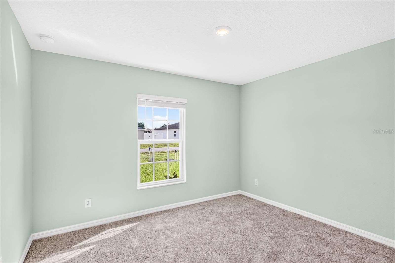 Single Family Residence at 334 BEGONIA CT, POINCIANA, photo 24 of 42