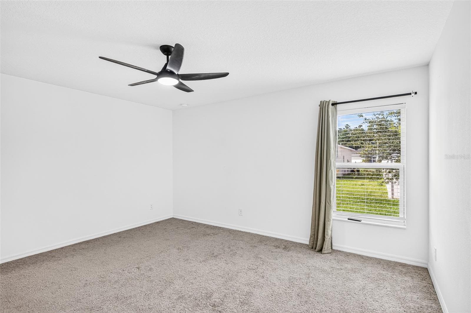 Single Family Residence at 334 BEGONIA CT, POINCIANA, photo 26 of 42