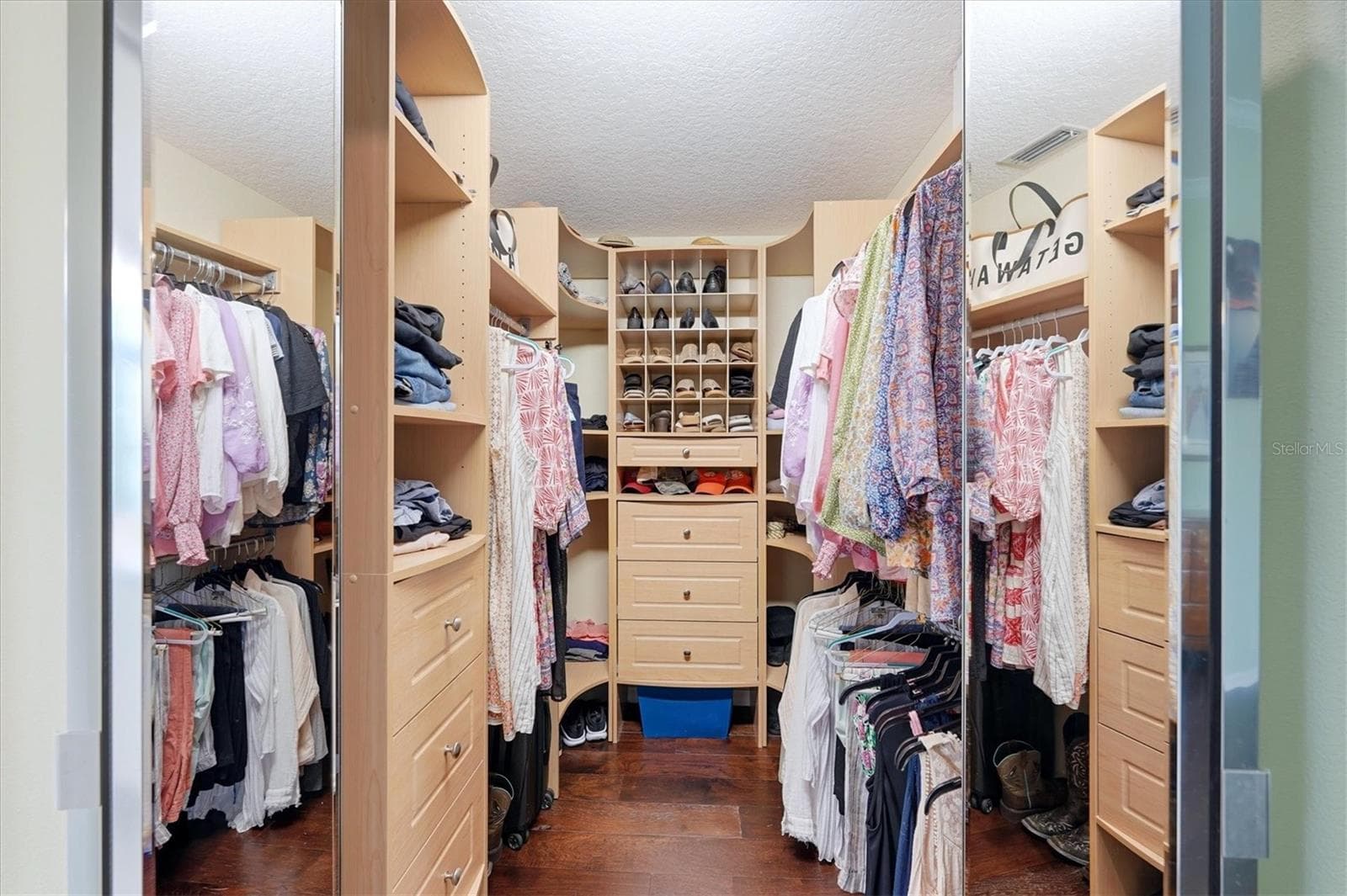 Walk In Closet, 3 Closets Total - 4747 PINNACLE DR, BRADENTON