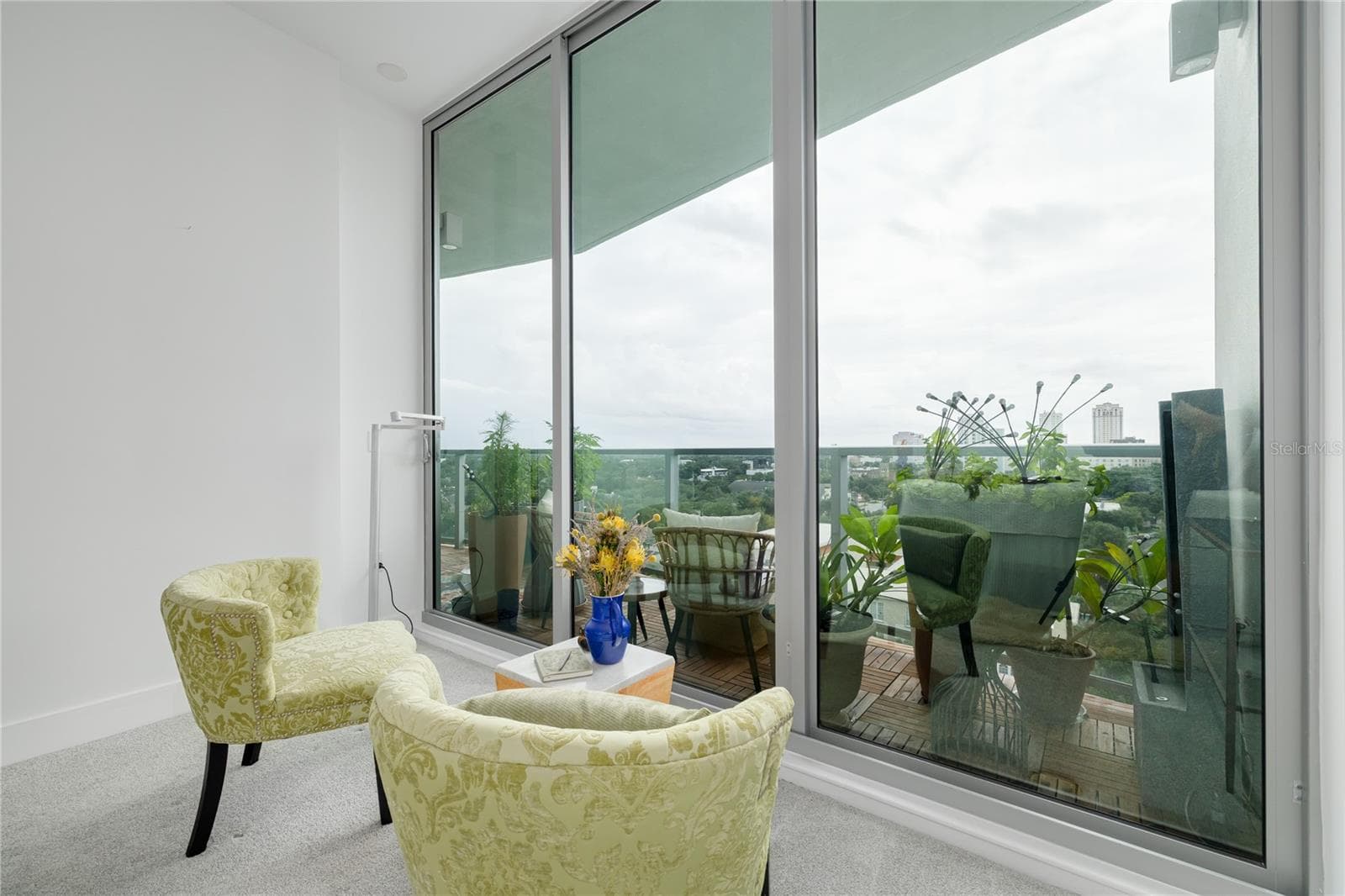 Condominium at 777 3RD AVE N #1104, ST PETERSBURG, photo 20 of 46