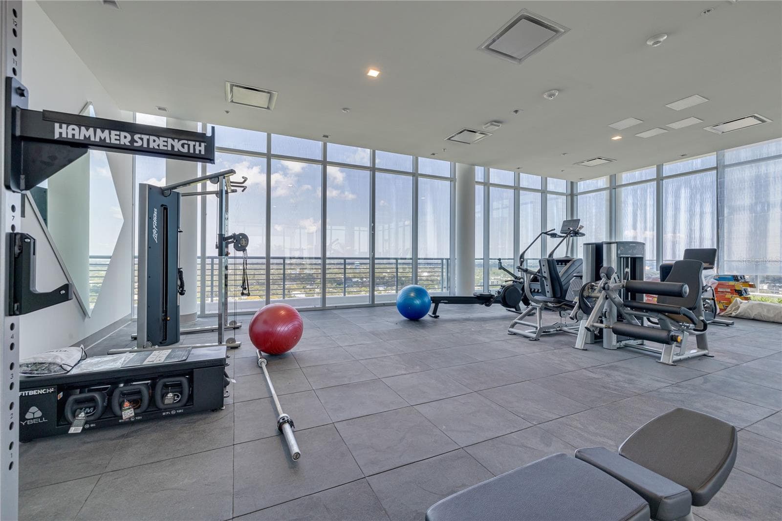 Condominium at 777 3RD AVE N #1104, ST PETERSBURG, photo 34 of 46
