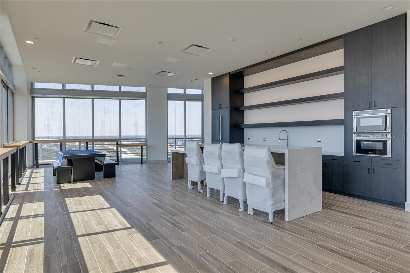 Condominium at 777 3RD AVE N #1104, ST PETERSBURG, photo 35 of 46