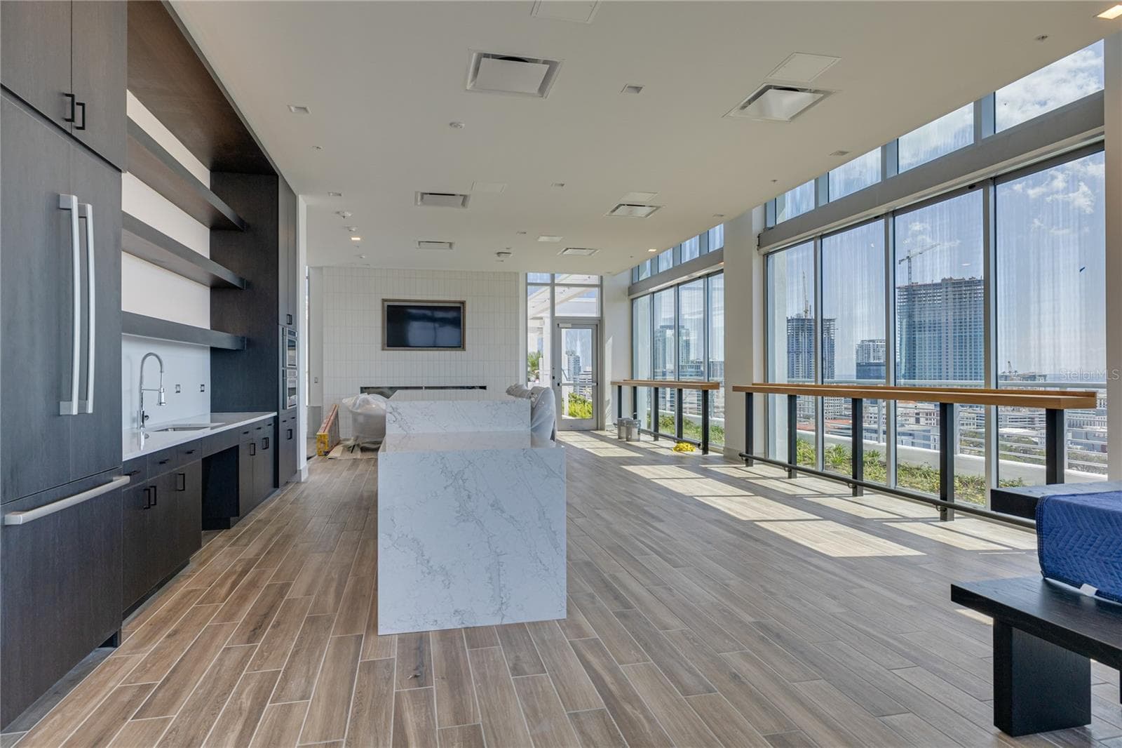 Condominium at 777 3RD AVE N #1104, ST PETERSBURG, photo 36 of 46