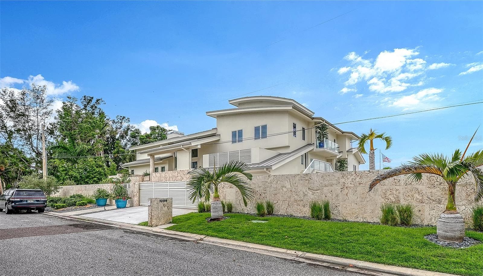 Single Family Residence at 1209 WESTWAY DR, SARASOTA, photo 8 of 85