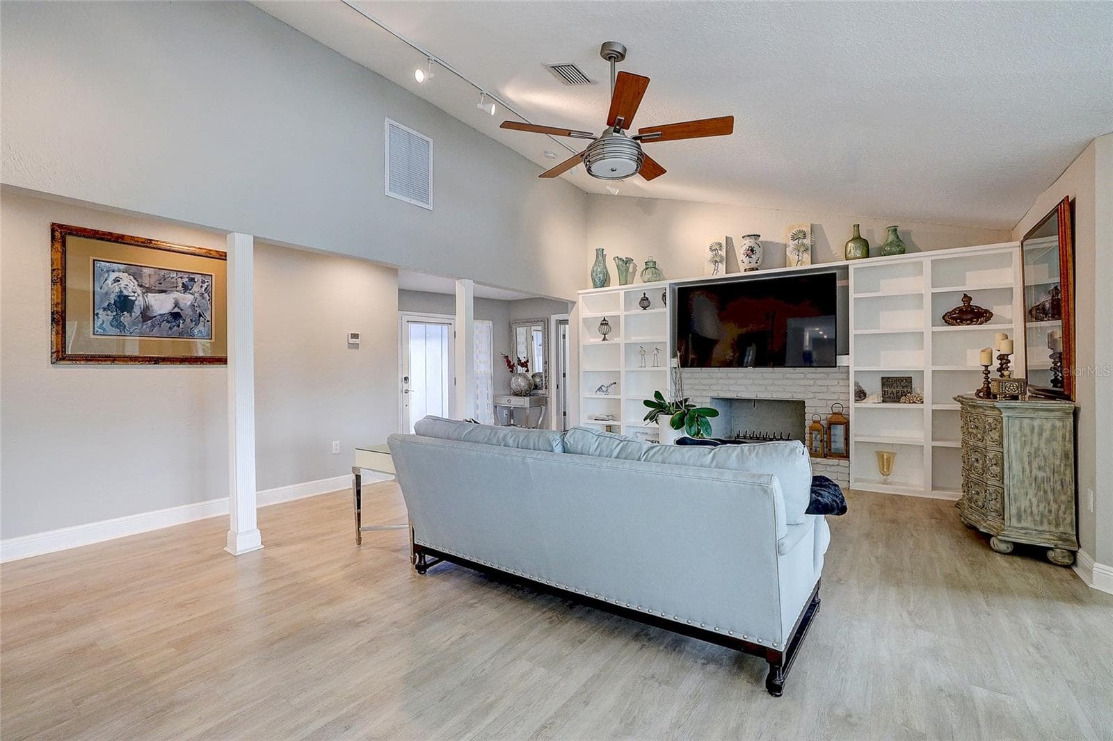 Single Family Residence at 3214 N SECLUSION DR, SARASOTA, photo 8 of 45