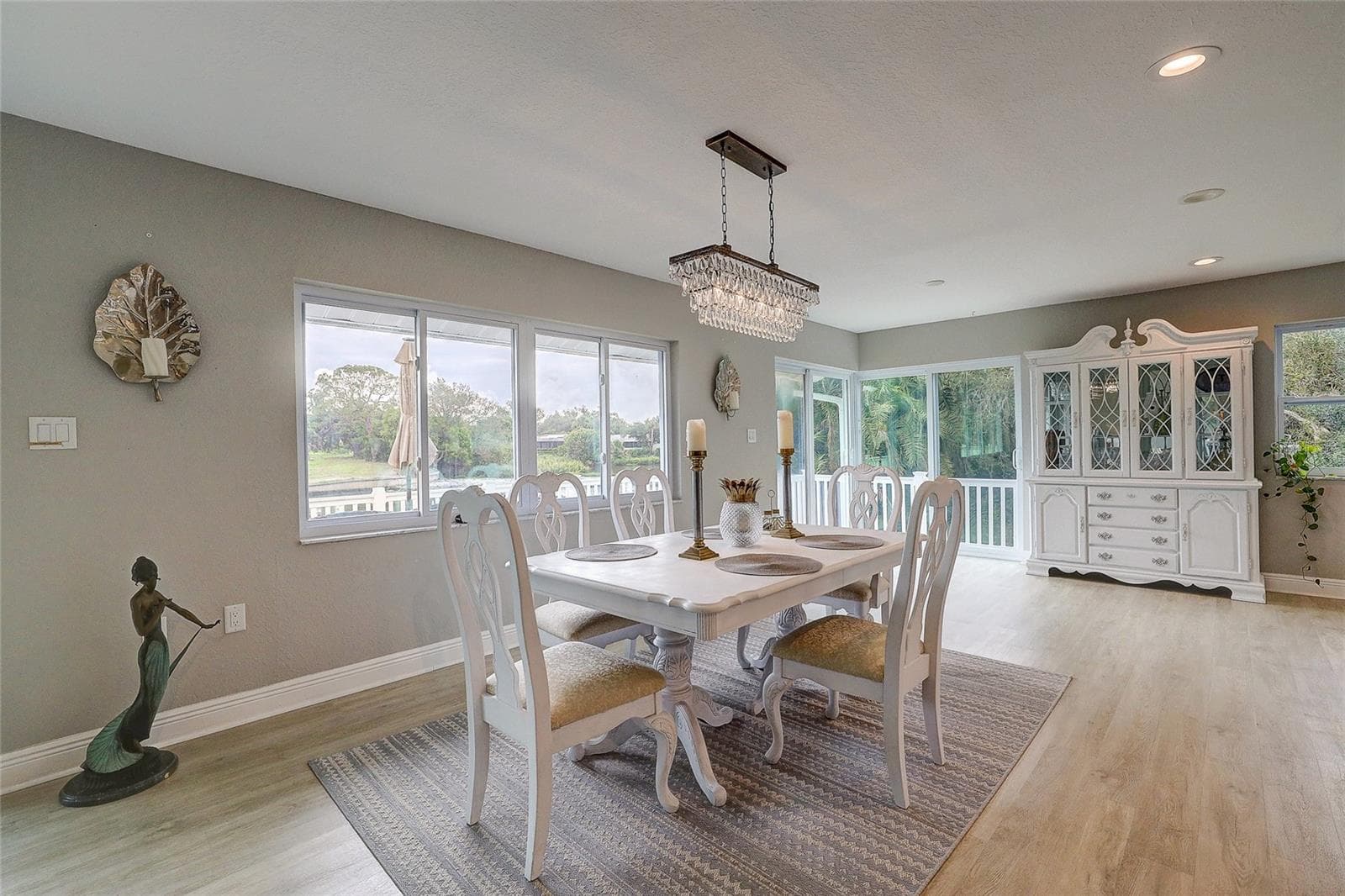 Single Family Residence at 3214 N SECLUSION DR, SARASOTA, photo 15 of 45