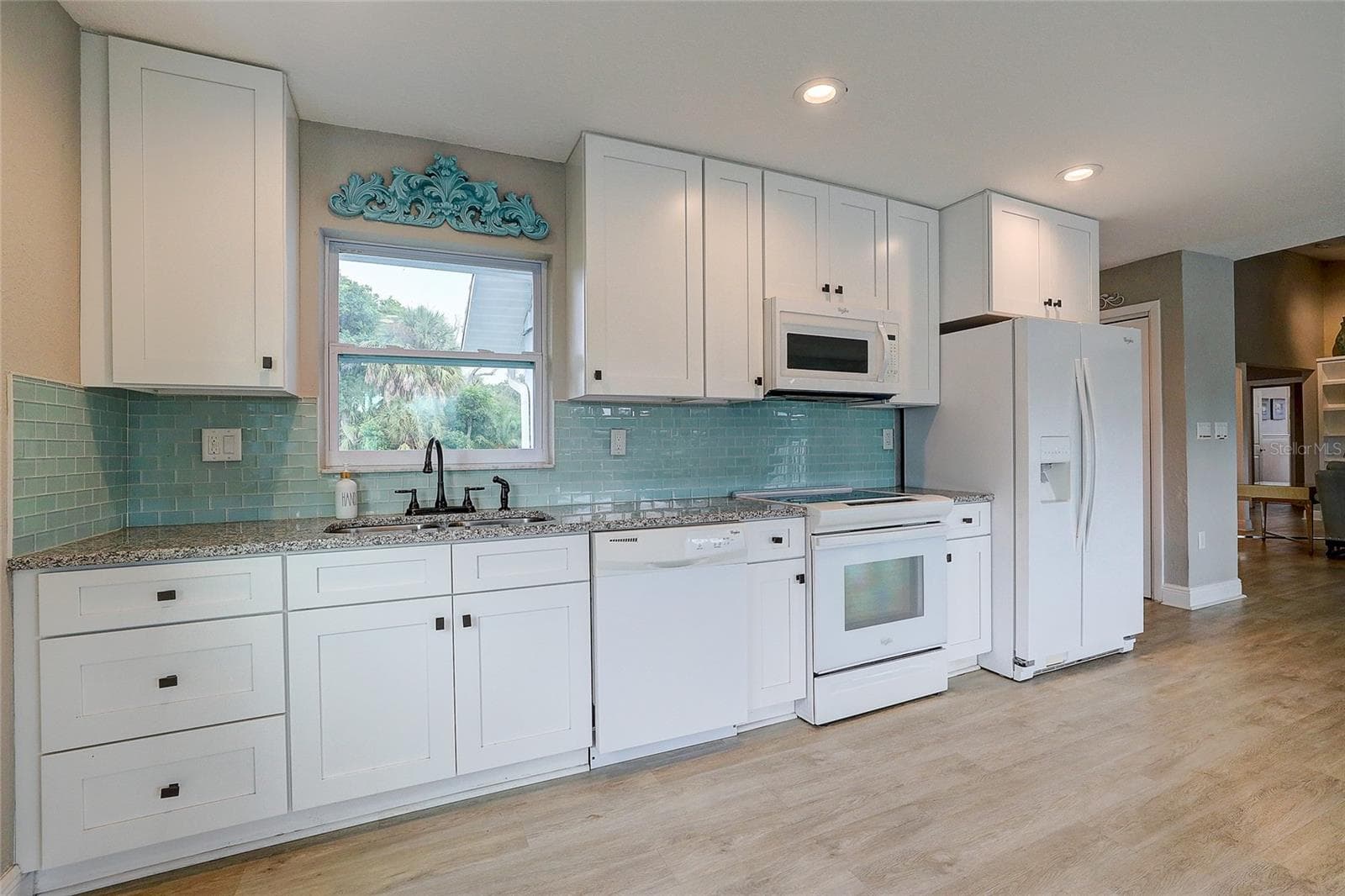 Single Family Residence at 3214 N SECLUSION DR, SARASOTA, photo 17 of 45