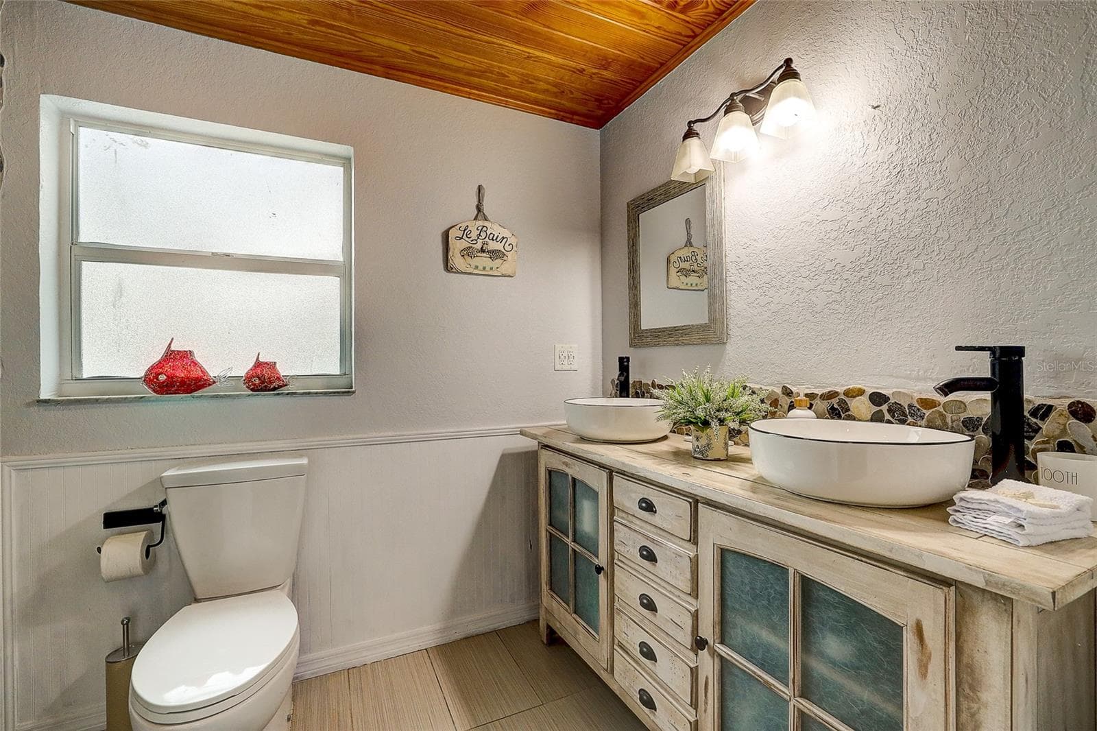 Primary bath - 3214 N SECLUSION DR, SARASOTA