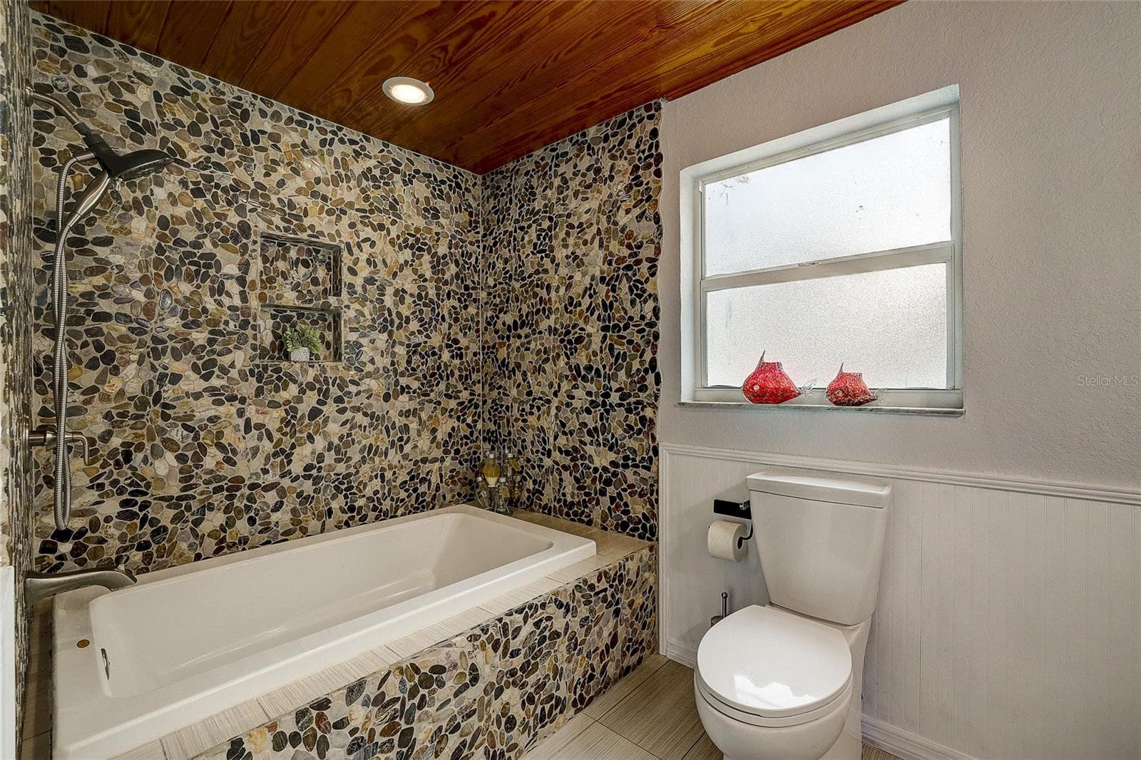 Primary bath - 3214 N SECLUSION DR, SARASOTA
