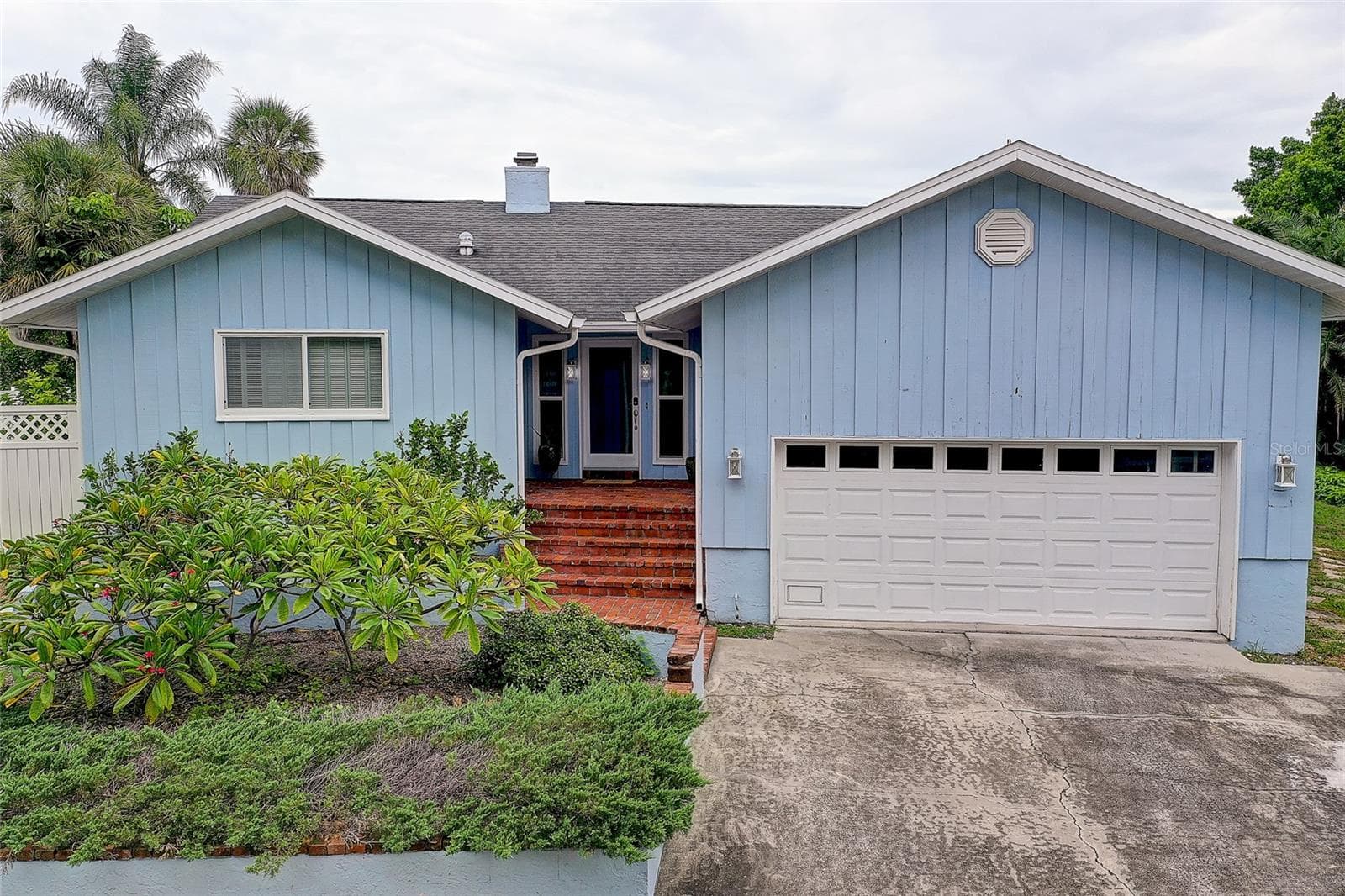Single Family Residence at 3214 N SECLUSION DR, SARASOTA, photo 2 of 45