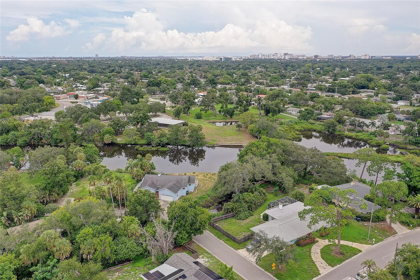 Single Family Residence at 3214 N SECLUSION DR, SARASOTA, photo 42 of 45