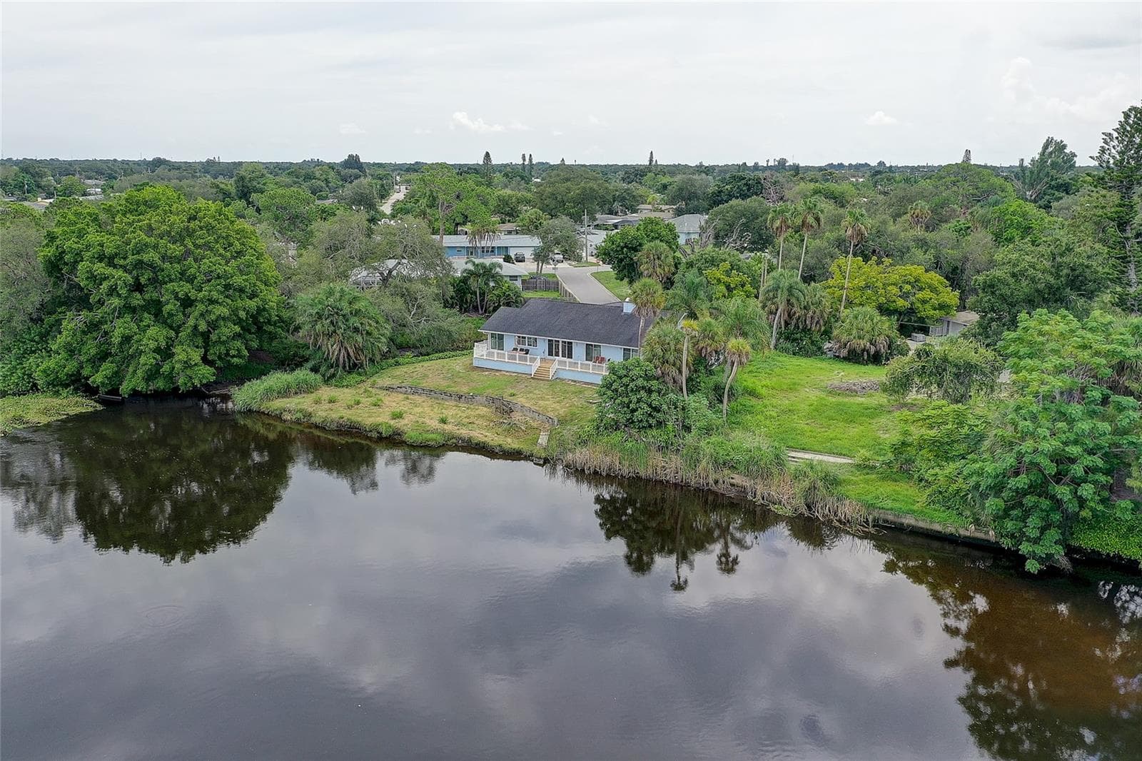 Single Family Residence at 3214 N SECLUSION DR, SARASOTA, photo 44 of 45