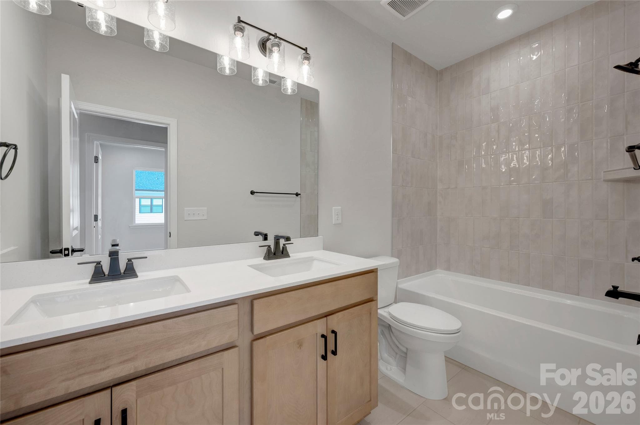 Mesmerist Spirit Gloss Tile - Fort Mill